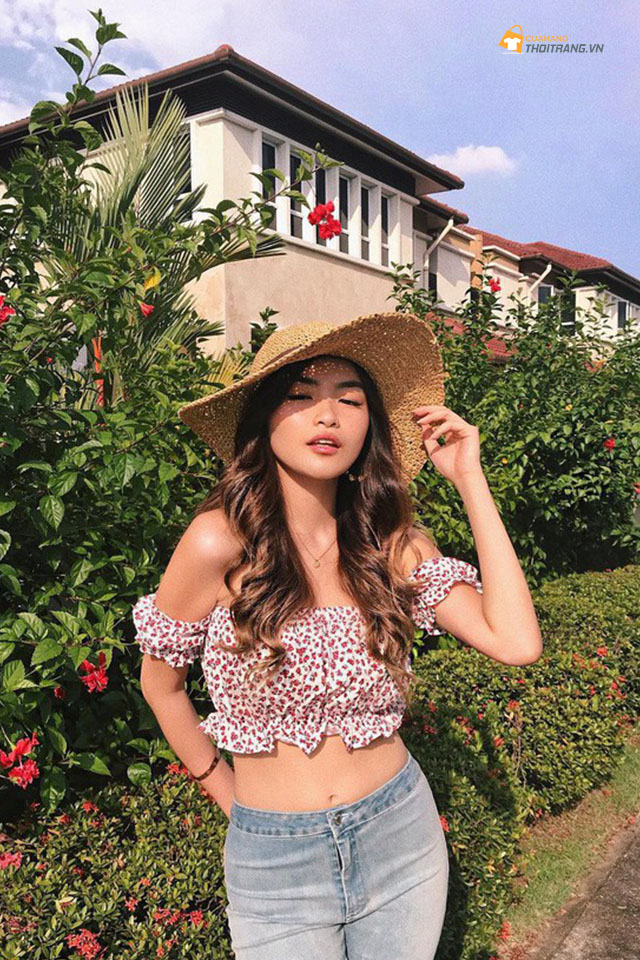 Áo croptop tay bồng hoa nhí
