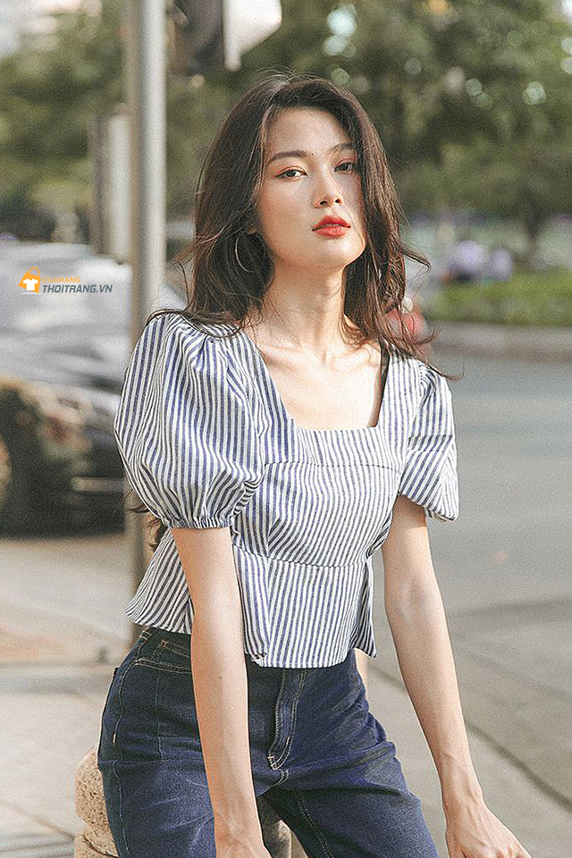 Áo tay bồng cổ vuông