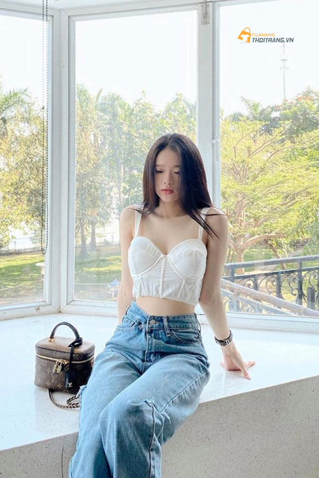 Áo bra có gọng